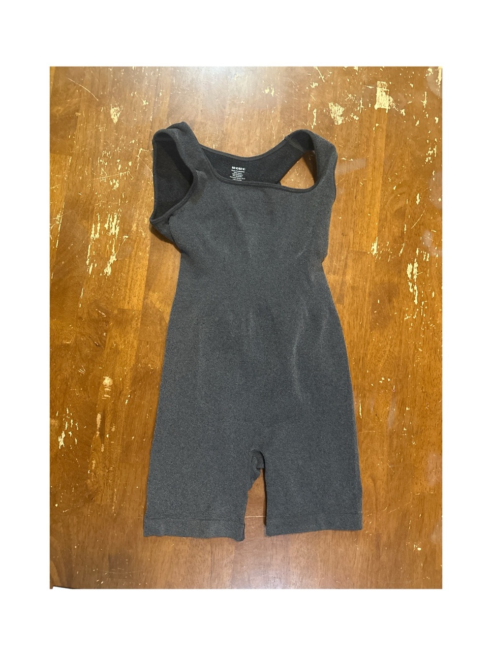 SHOSHO Women’s Heather Gray Seamless Ribbed Romper Bodysuit Size M/L